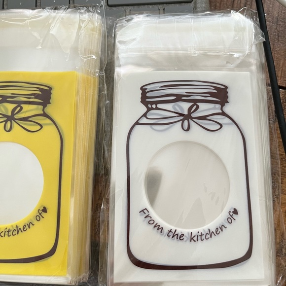 Cellophane bags, 200 count, self sealing - Picture 3 of 3